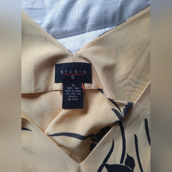 Studio G Silk Blouse - Picture 5 of 6